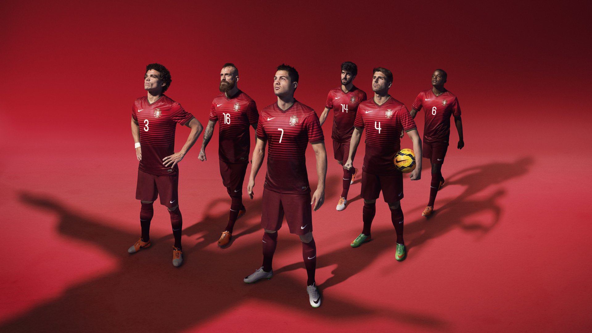 前方记者探访训练基地揭秘备战过程中的点滴细节，训练基地是干什么的