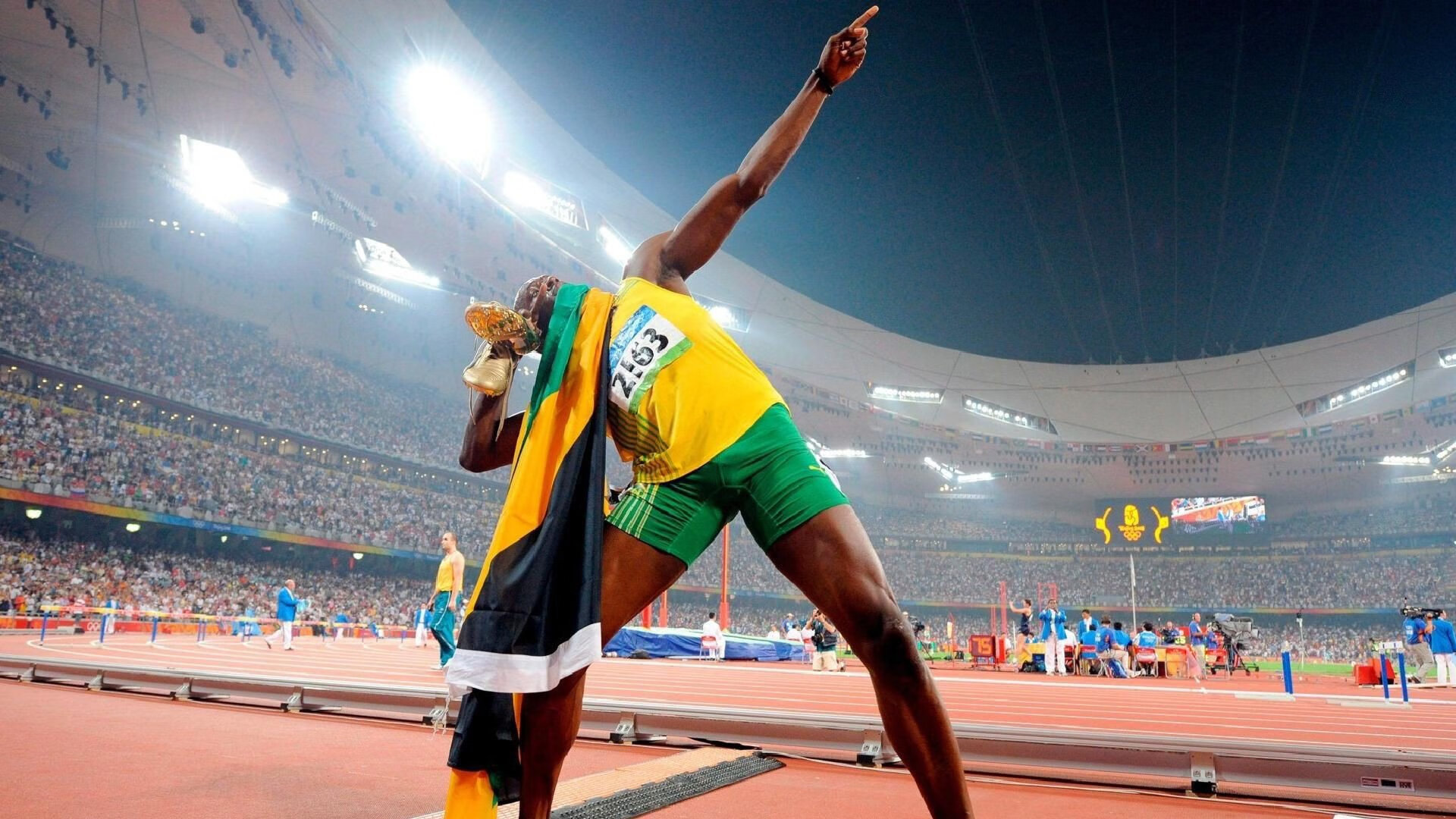 拜仁慕尼黑新援融入球队，助力德甲争冠